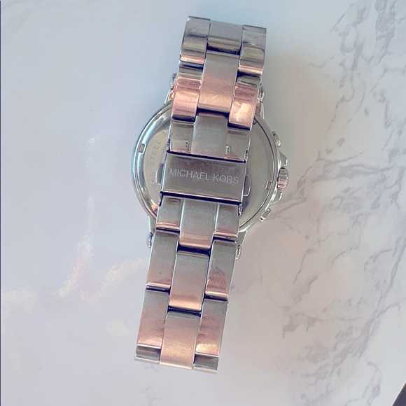 Michael Kors MK5221 Silver Watch - Picture 2 of 5